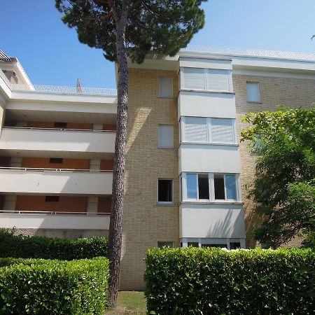 Residence Pineda Bibione Exterior photo